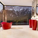  Chậu lavabo chân dài bằng mineral glass composite Marcela Rose 