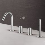  Vòi bồn tắm 4 lỗ có vòi sen cầm tay bằng stainless steel Toki - TKI16 