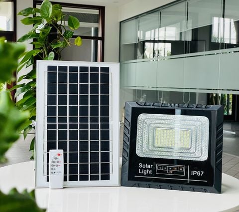  Đèn năng lượng mặt trời 100W 