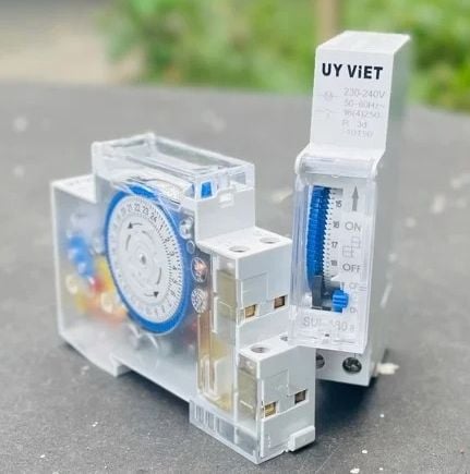  Công tắc thời gian Uy Việt Sul 180A 