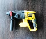  Máy khoan bê tông dùng pin 