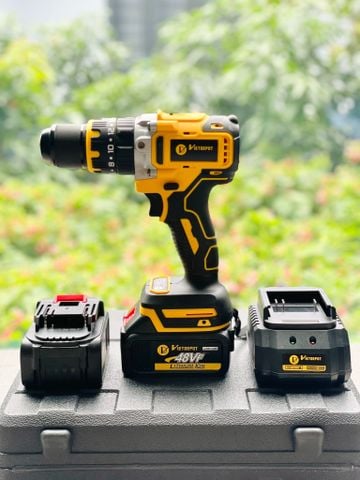  Máy khoan dùng pin 