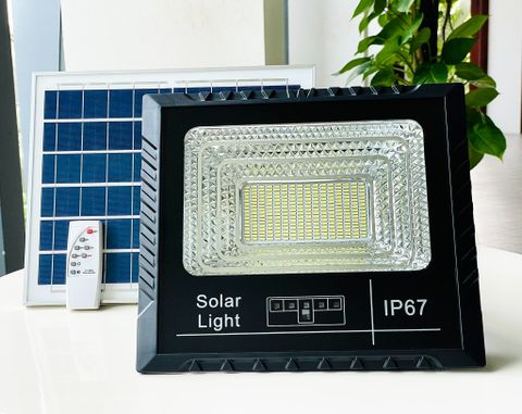  Đèn năng lượng mặt trời 200W 