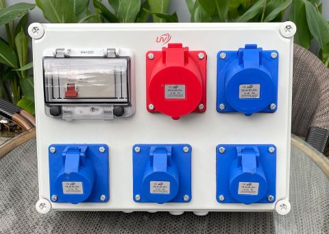  Tủ điện thi công 1 