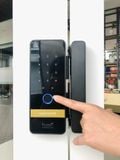  Khóa cửa kính thông minh VD19 