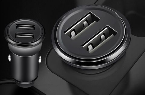  Củ sạc trên ô tô 