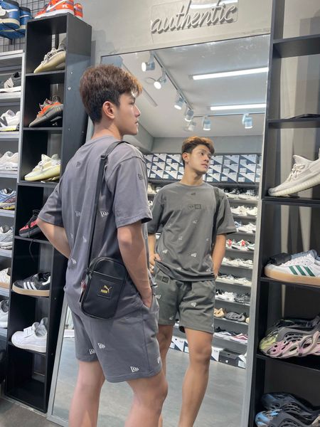 504 - Quần Short New Era Mini Logo Thêu Xám - 14187409