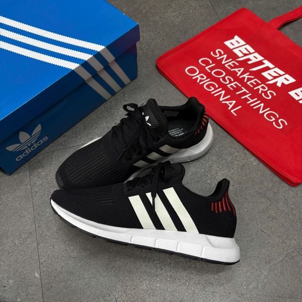 147 - Giày Adidas Swift Run White Black Red - B37730