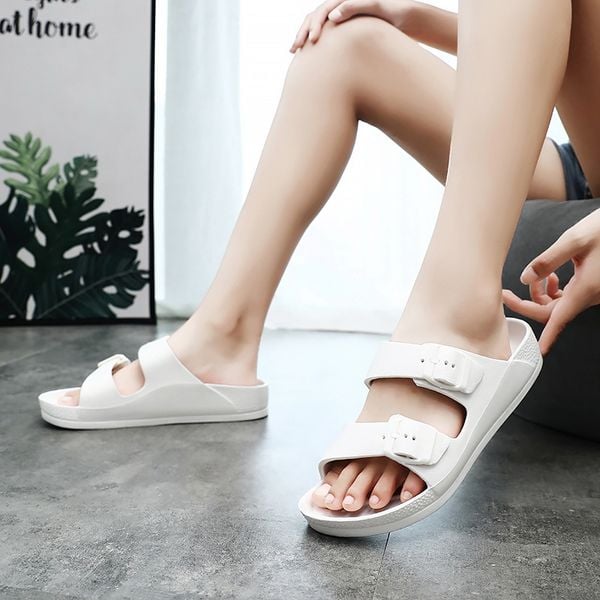 671 - Dép Sandal Skechers Birkenstock Foamies 2.0 màu Beige - 111590-WHT