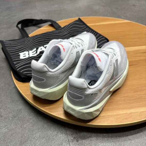 818 - Giày thể thao New Balance Fuelcell Rebel V5 Raincloud -  WFCXLD5