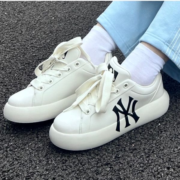 588 - Giày MLB Chunky Classic Base New York Yankees Ivory màu Trắng - 3ASXCCB4N-50IVS