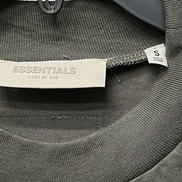 145 - Áo Thun Fear Of God Essentials Off Black 2022