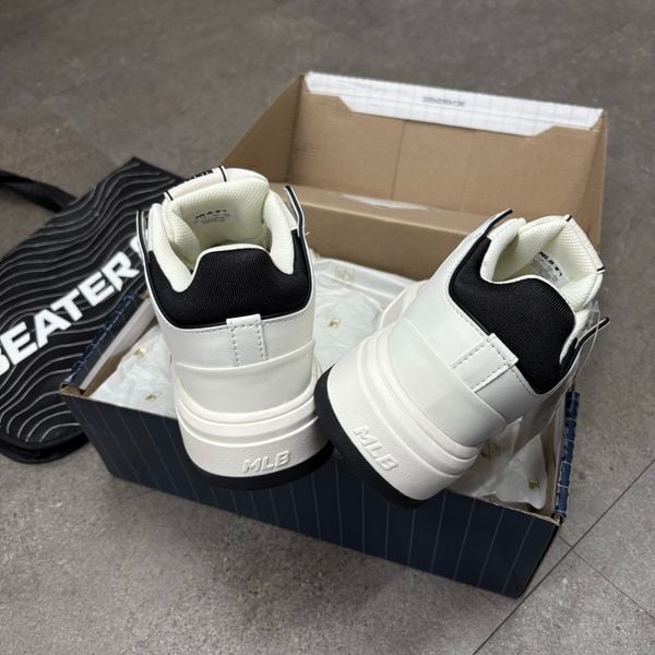 225 - Giày MLB Chunky Mid Liner Basic New York Yankees - 3ASXLMB3N-50BKS