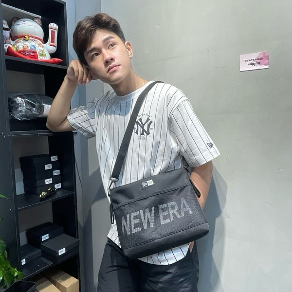 581 - Túi Đeo Chéo New Era Sacoche Màu Đen Chính Hãng - 11901491