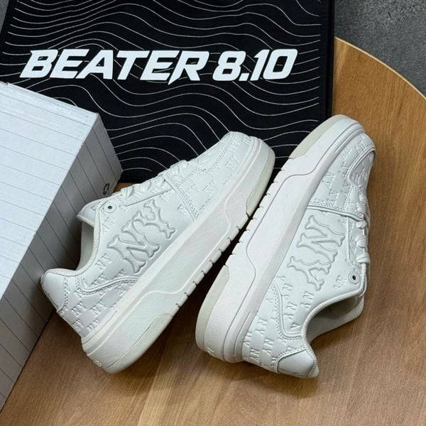 816 - Giày MLB Chunky Liner Embo Mono Cooperstown New York Yankees White - 3ASXE015N-50WHS