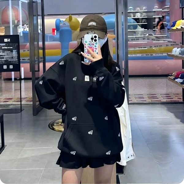 432 - Áo Hoodie New Era Logo Thêu Mini Màu Đen - 13540523
