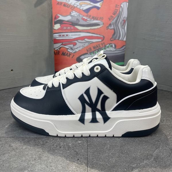 247 - Giày MLB Chunky Liner New York Yankees Panda - 3ASXCLB3N