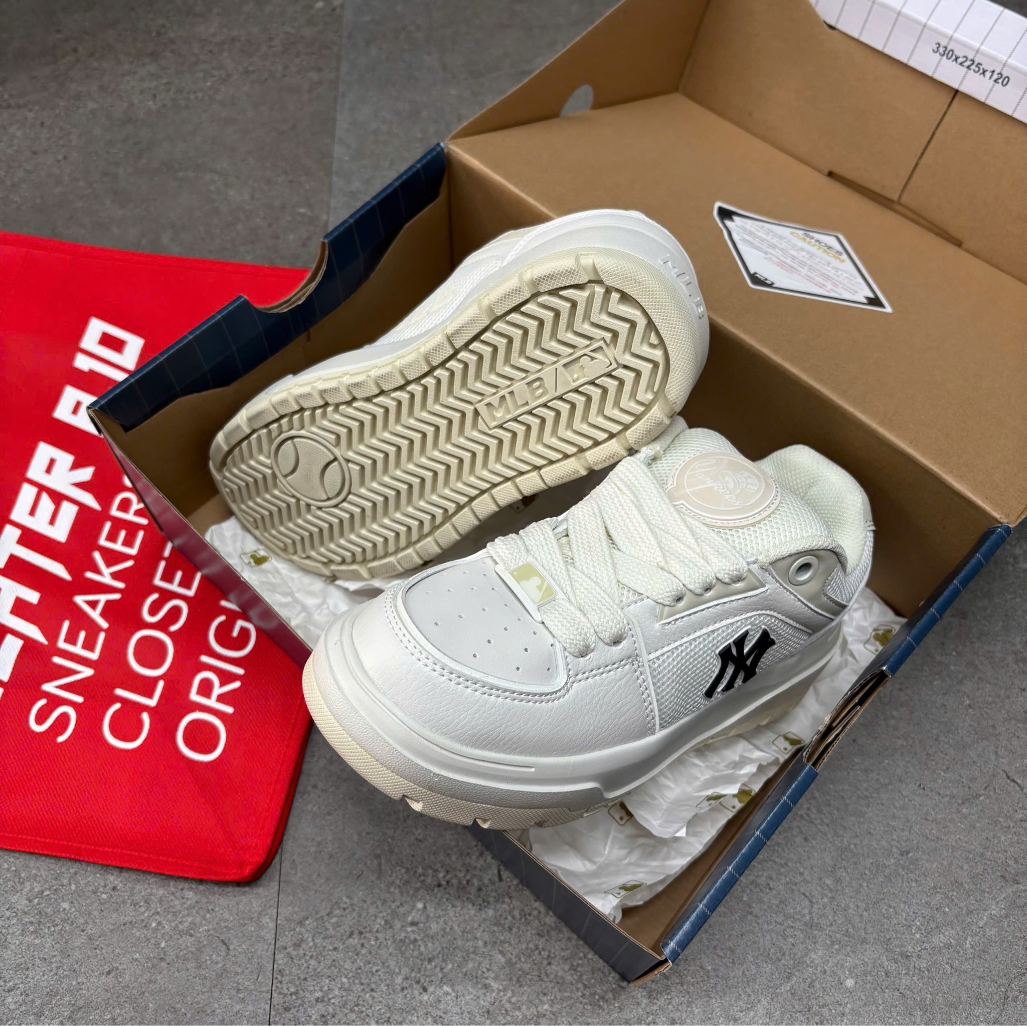☆韓国の人気☆【MLB】☆Chunky Liner Mid Saffian.o☆ ☆韓国の人気☆【MLB】☆Chunky Liner Mid Saffian.o 韓国の