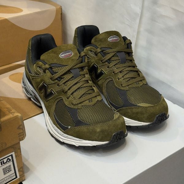 Giày New Balance 2002R Olive Green - U2002RR - 780
