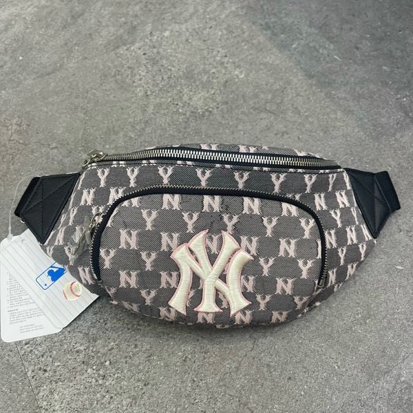 049 - Túi bao tử đeo chéo MLB Jacquard Monogram Pink