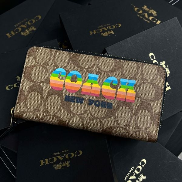 544 - Ví Coach Accordion Canvas Dáng Dài Khóa Zip