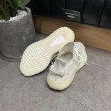 96 - Adidas Yeezy Boost 350 v2 Bone - HQ6316