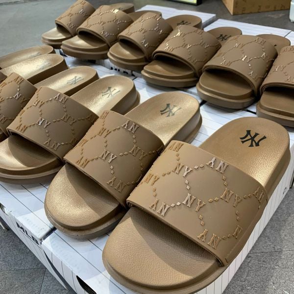 465 - Dép MLB Chunky Mound Mono Dia NY Brown - 3ALPAC123-50BRW