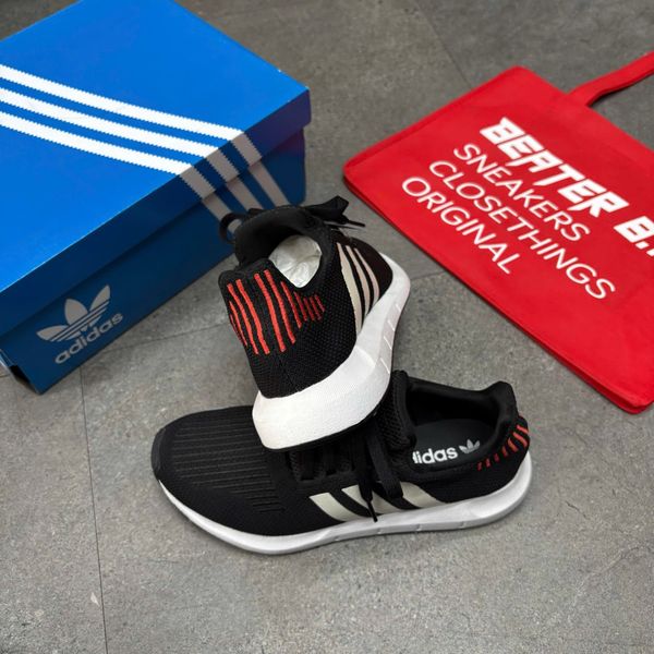 147 - Giày Adidas Swift Run White Black Red - B37730