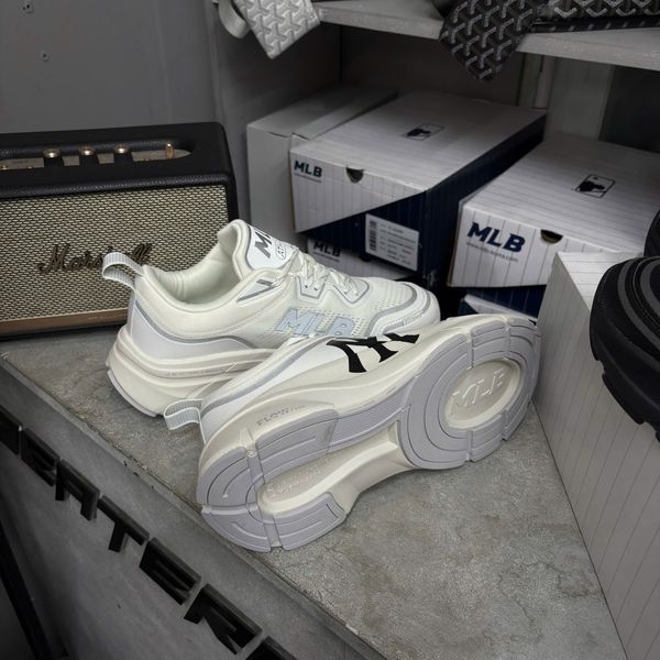 587 - Giày MLB Athflow V2 New York Yankees màu Trắng - 3ARNATF4N-50IVS