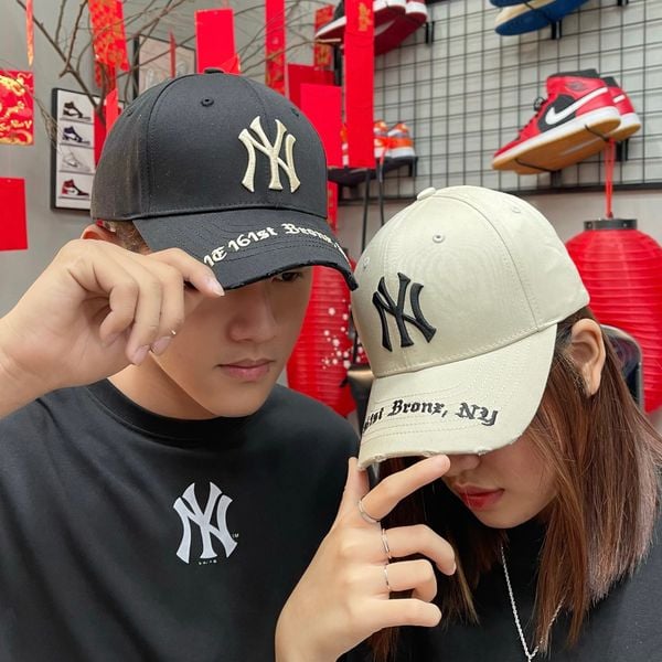 425 - Mũ Nón MLB Gothic Address Structure New York Yankees Beige - 3ACPKP02N-50BGS