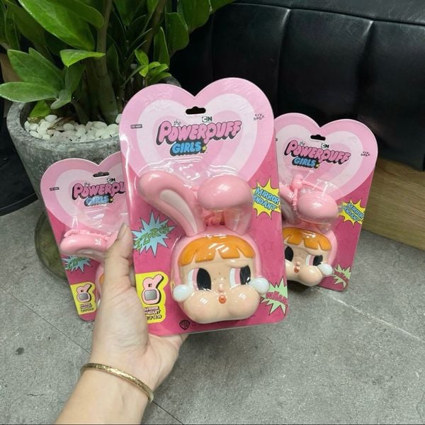 585 - Gương Trang Điểm Móc treo Pop Mart Crybaby x Powerpuff Girls Series - Mirror Pendant Màu Hồng