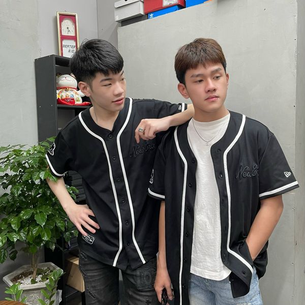 354 - Áo Thun New Era Baseball Jersey Black Short Sleeve - 13334764