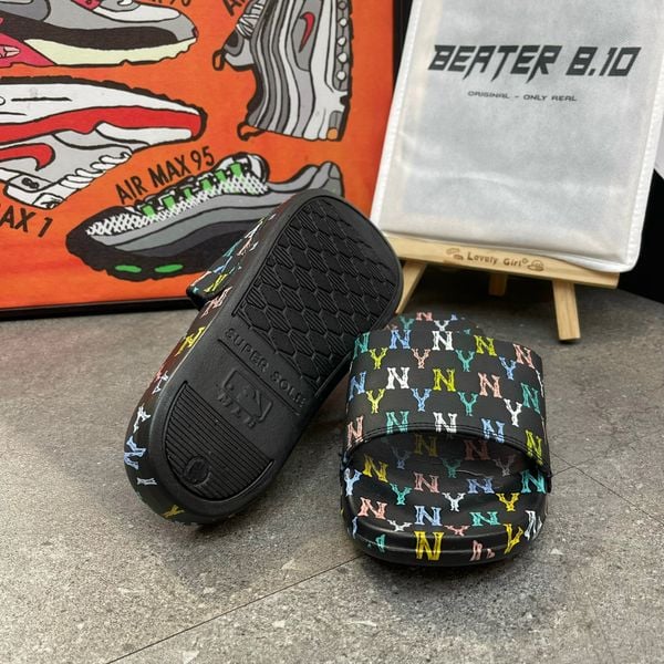 107 - Dép MLB New Mound Dia Monogram New York Yankees