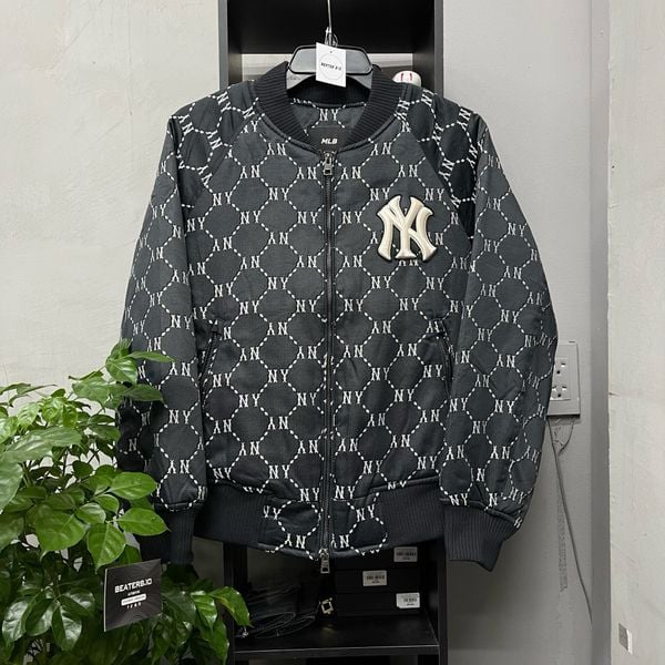 341 - Áo MLB Bomber Diamond Monogram Jacquard New York Yankees đen - 3AJPM0224-50BKS