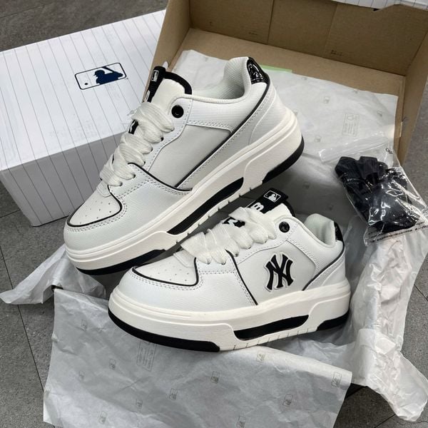 708 - Giày MLB Chunky Liner Basic SL New York Yankees White - 3ASXCBS4N-50WHS