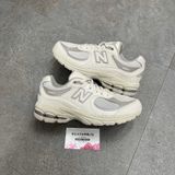 493 - Giày New Balance 2002R lẻ size, thanh lý giá tốt