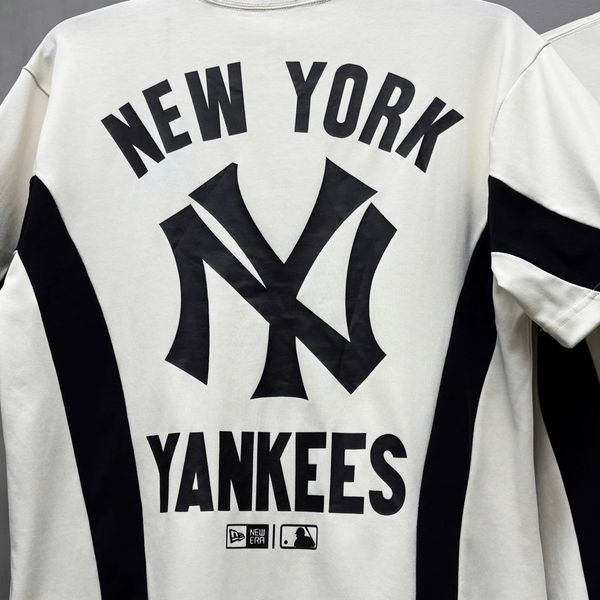 750 - Áo thun New Era New Yorks Yankees Raglan Trắng chữ Đen -  19228688