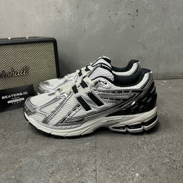 477 - Giày New Balance 1906R 'Metallic Silver' - M1906RER