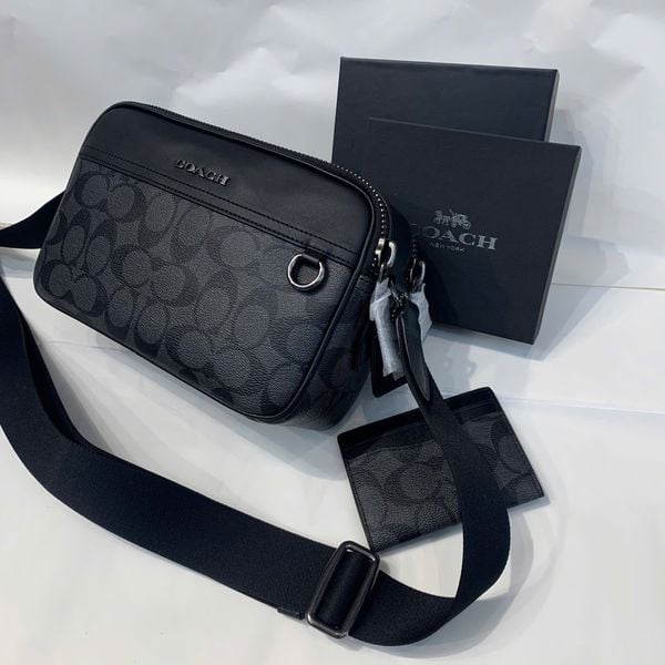 556 - Túi đeo chéo Coach Graham Crossbody Signature Canvas - C4149