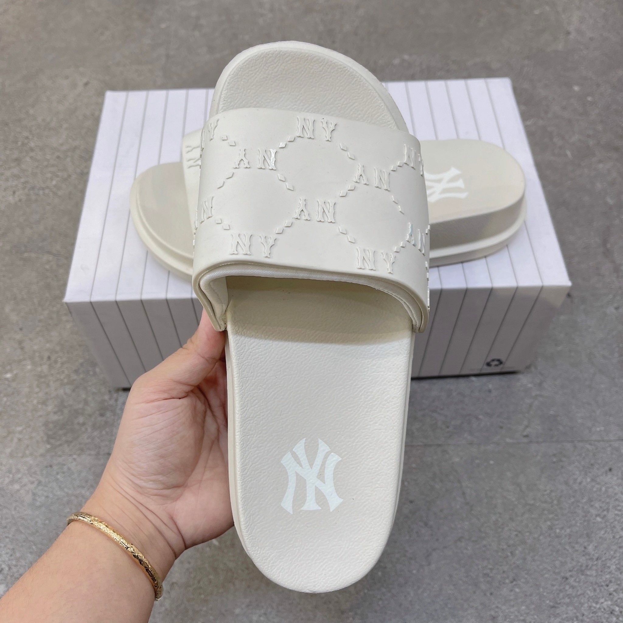 CHÍNH HÃNG DÉP MLB KOREA CHUNKY SLIDER FLIPFLOP NEW YORK YANKEES BLACK   DÉP XỎ NGÓN CAO SU  FULLBOX CÓ HIDDEN TAG  Shopee Việt Nam