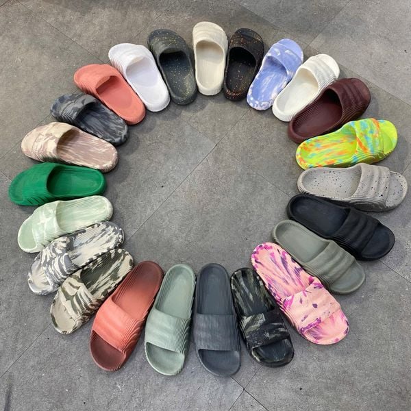 675 - Dép Adidas Adilette 22 Multicolor, Lẻ size thanh lý
