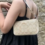810 - Túi Coach kẹp nách Nolita 19 In Signature Canvas - CS442