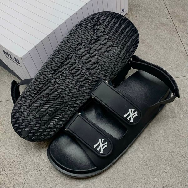 774 - Dép Sandal MLB Chunky New York Yankees - 3ASDCBS33-50BKS