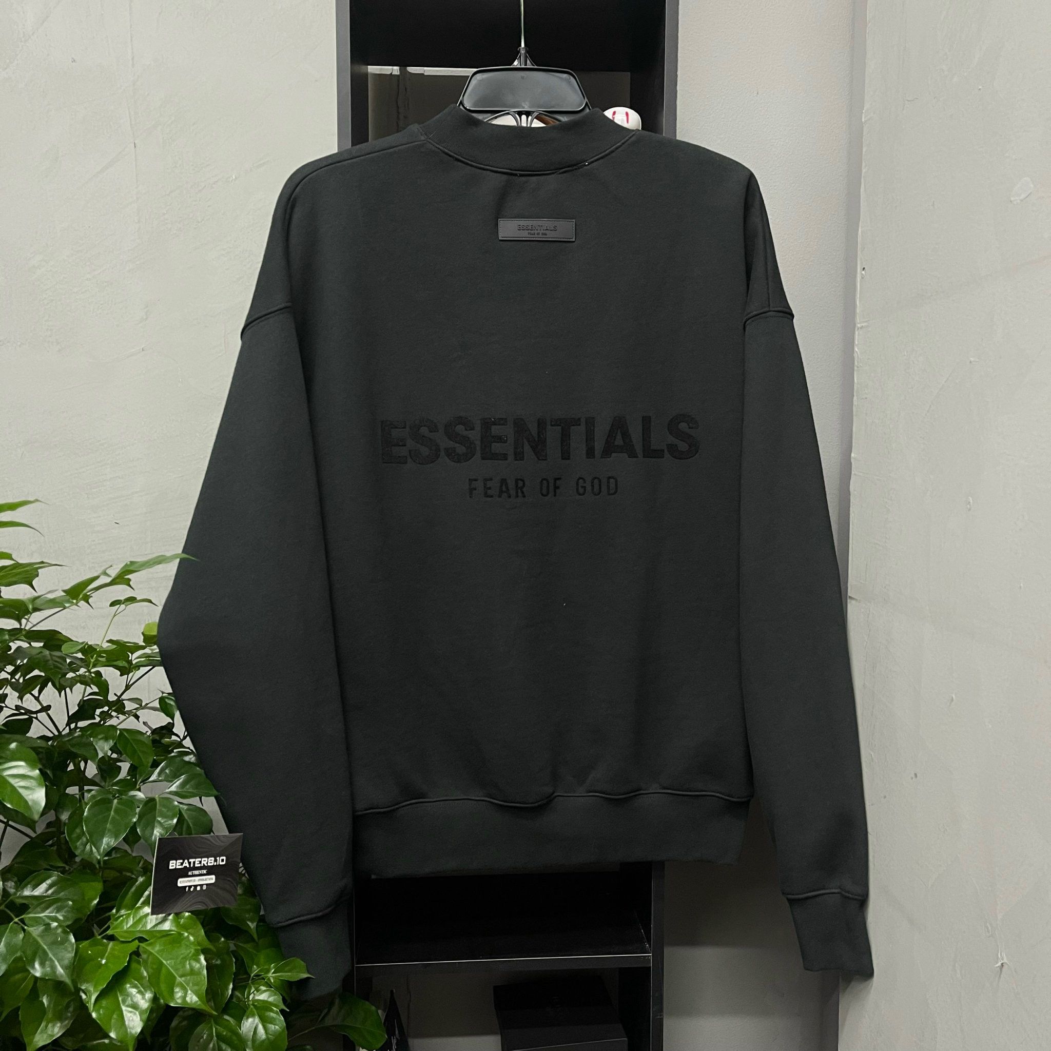 Fear of God Essentials SS20 Long Sleeve Sweatshirt 'Black