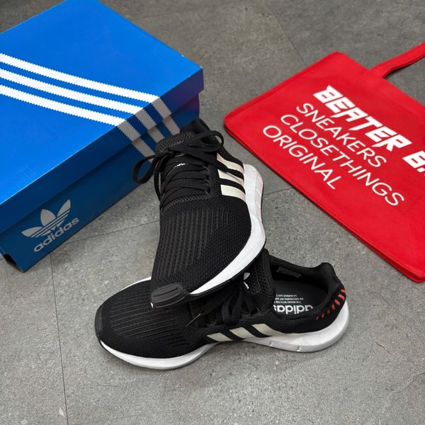 147 - Giày Adidas Swift Run White Black Red - B37730