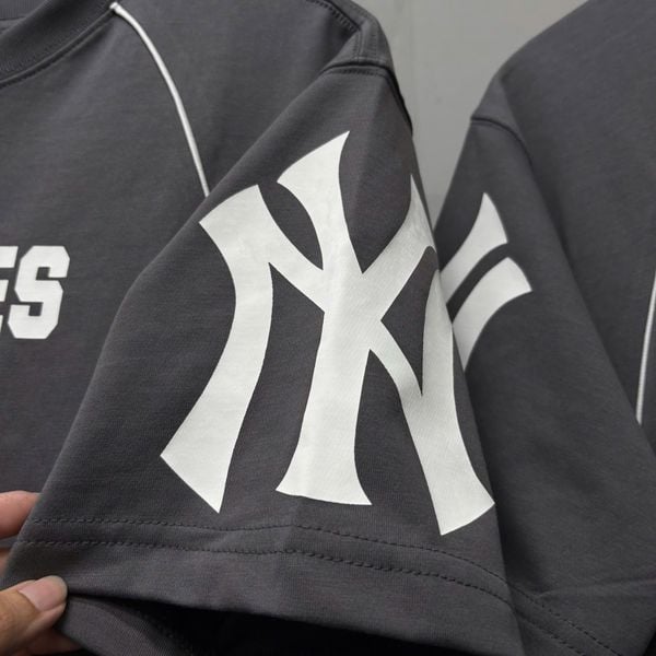 778 - Áo Thun New Era NY Yankee Grey Line White - 13235675