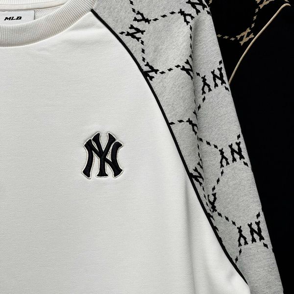 705 - Áo Sweater MLB Monogram New York Yankees White Grey - 3AMTM1244-CRD