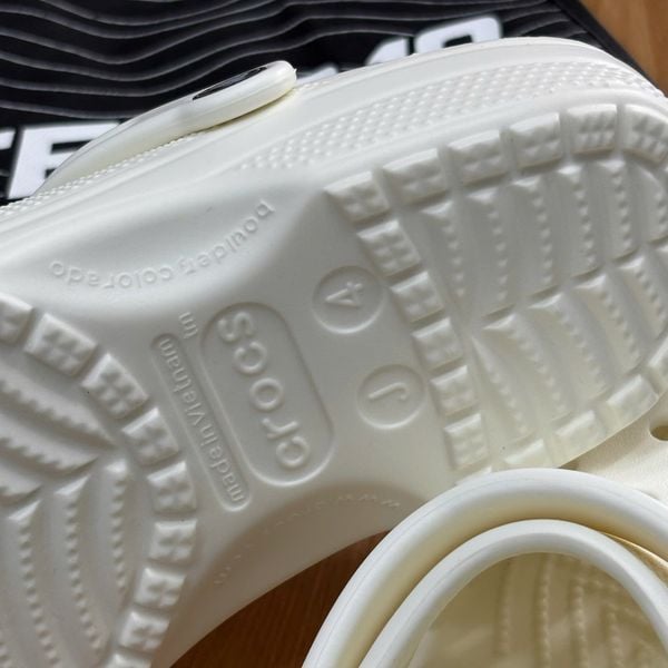 792 - Dép Sandal Clog Unisex Crocs Classic - Noctilucent