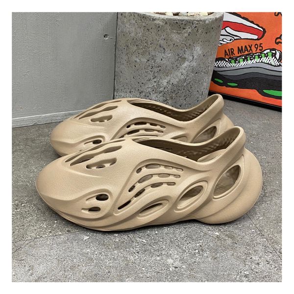 315 - Giày Adidas Yeezy Foam Rnnr ‘Clay Taupe’ - GV6842