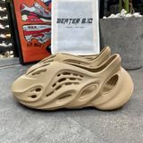 334 - Giày Adidas Yeezy Foam Rnnr 